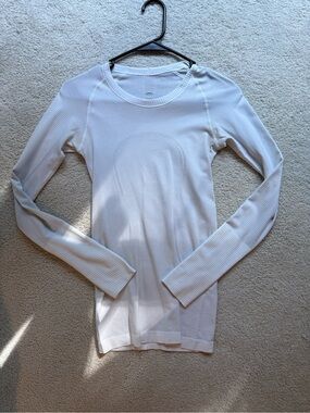 Women’s Lululemon Swiftly Long-Sleeve Ribbed Crewneck Top - White